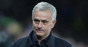 Mourinho Menanggapi Rumor Transfer Piatek dan Cavani