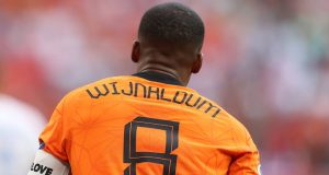 Sneijder Berikan Kritik Pedas Pada Wijnaldum