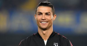 Cristiano Ronaldo Akan Bertahan di Juventus