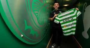 Greg Taylor Perpanjang Kontrak Dengan Celtic